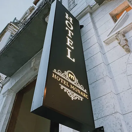 Monarc Отель