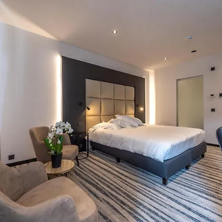 Monarc 4* Ostende