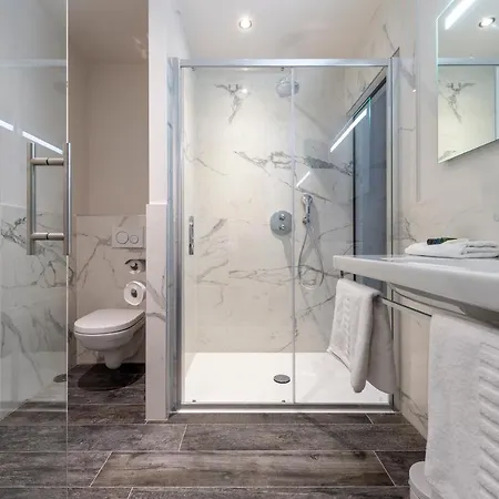 Monarc Отель Остенде