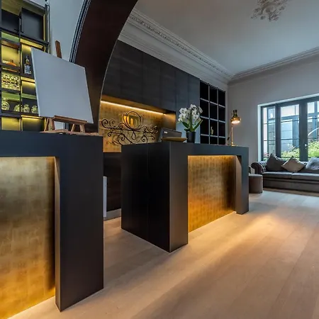 Monarc 4* אוסטנדה