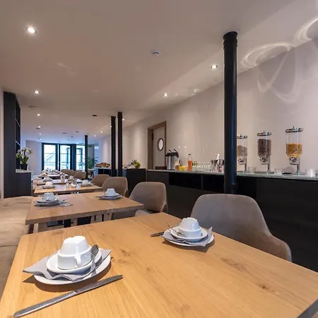Monarc 4* Ostende