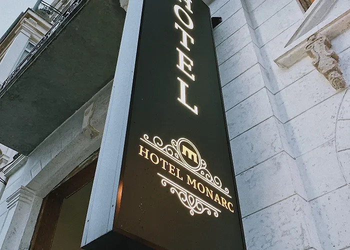 Monarc 酒店