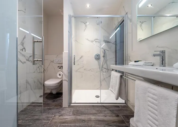 Monarc 酒店 奥斯滕德