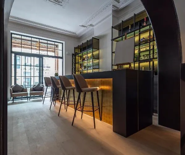 Отель Monarc 4*