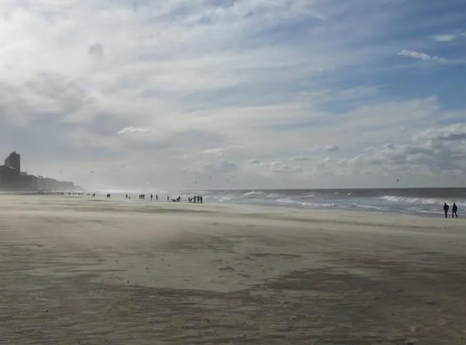 Отель Monarc Остенде